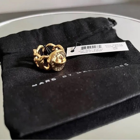 Marc by Marc Jacobs Women's Katie Ring Oro Ring SM/MD (6-7) - Picture 3 of 5